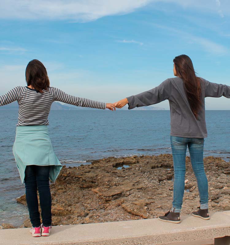 Persones col·laborant per a crear noves oportunitats i creixement.