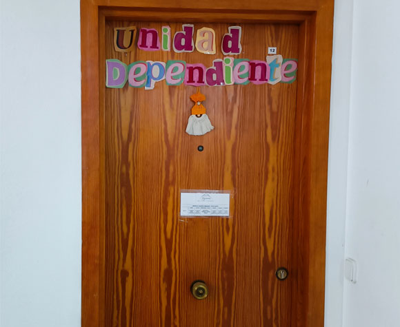 Programa d'inclusió social a través d'una residència socioeducativa per a persones en tercer grau