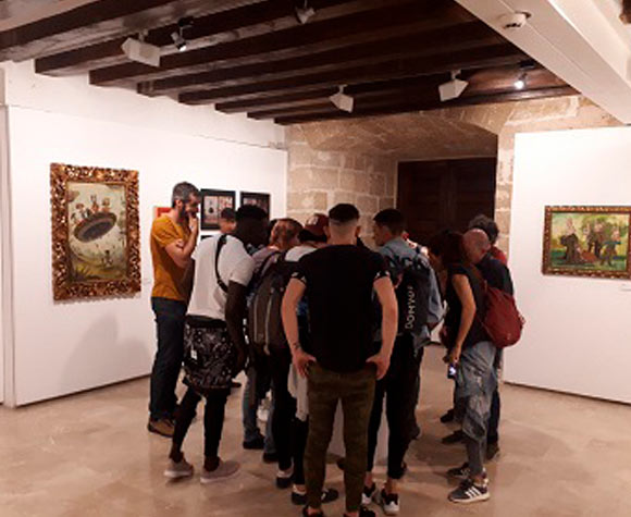 Acompañamiento integral e individualizado, asesoramiento y talleres para inmigrantes reclusos y exreclusos.